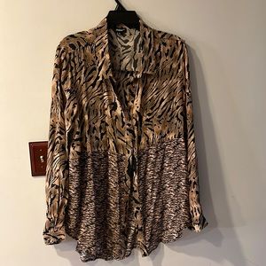 Tolani XL 100% silk animal print blouse